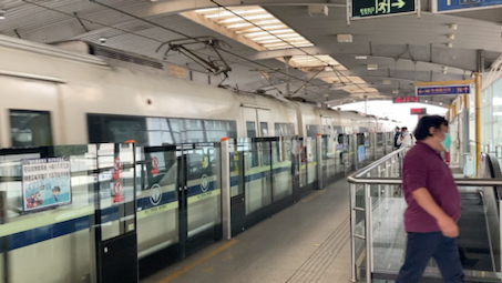 【天津地铁】【绝版资源】津滨轻轨9号线东芝牵引916车组出站 高清