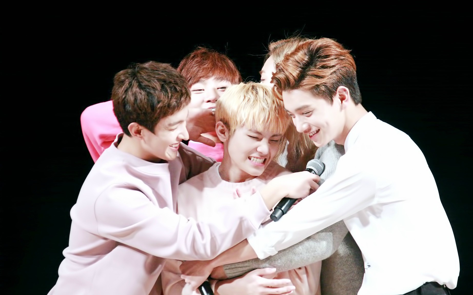 【seventeen】论有一大群陪你闹陪你笑的家人有多幸福