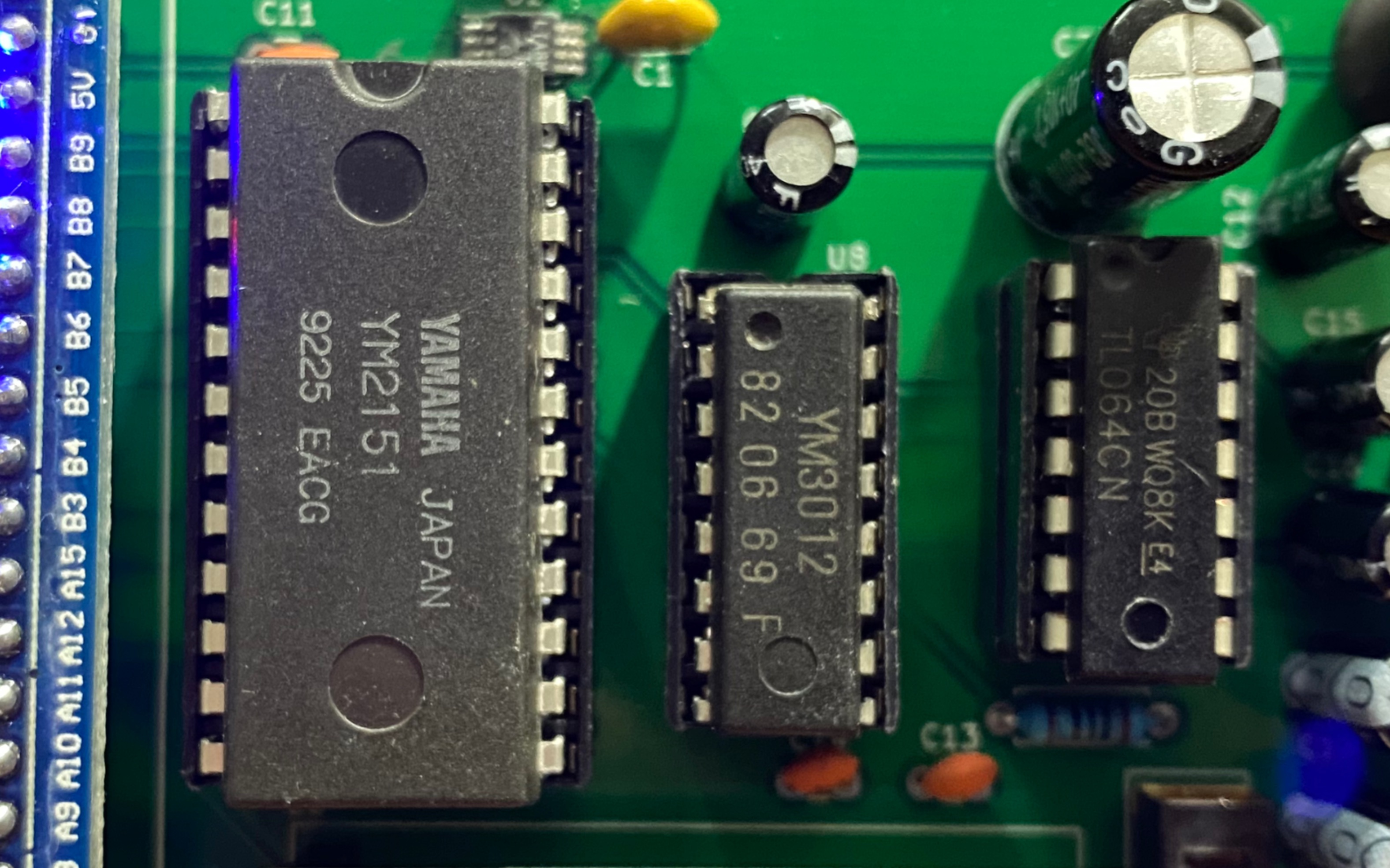 大放出セール Ym3812 ヤマハ Fm 音源 Ic １個 Www Anavara Com