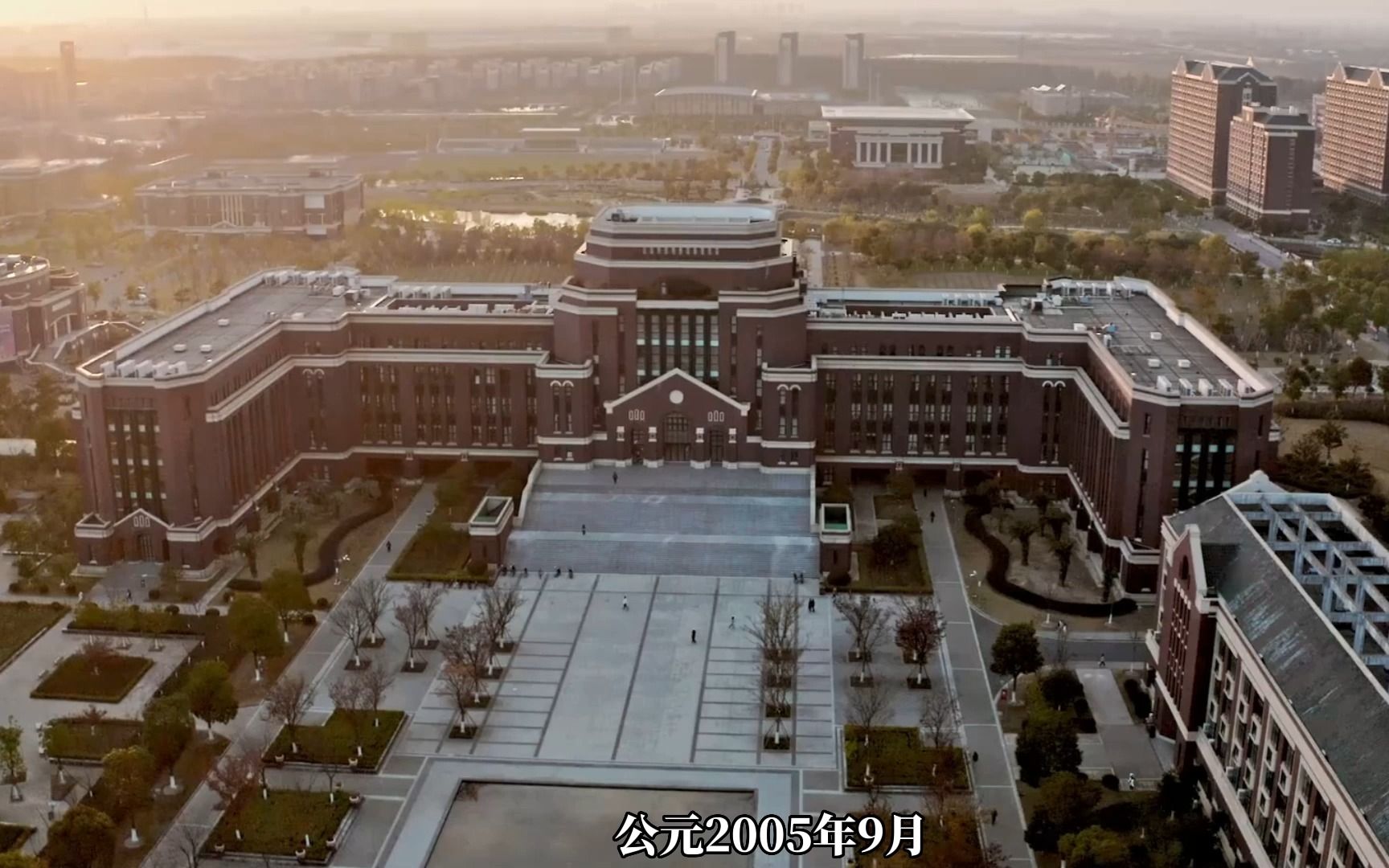 [图]上海建桥学院特别纪录片（狗头）