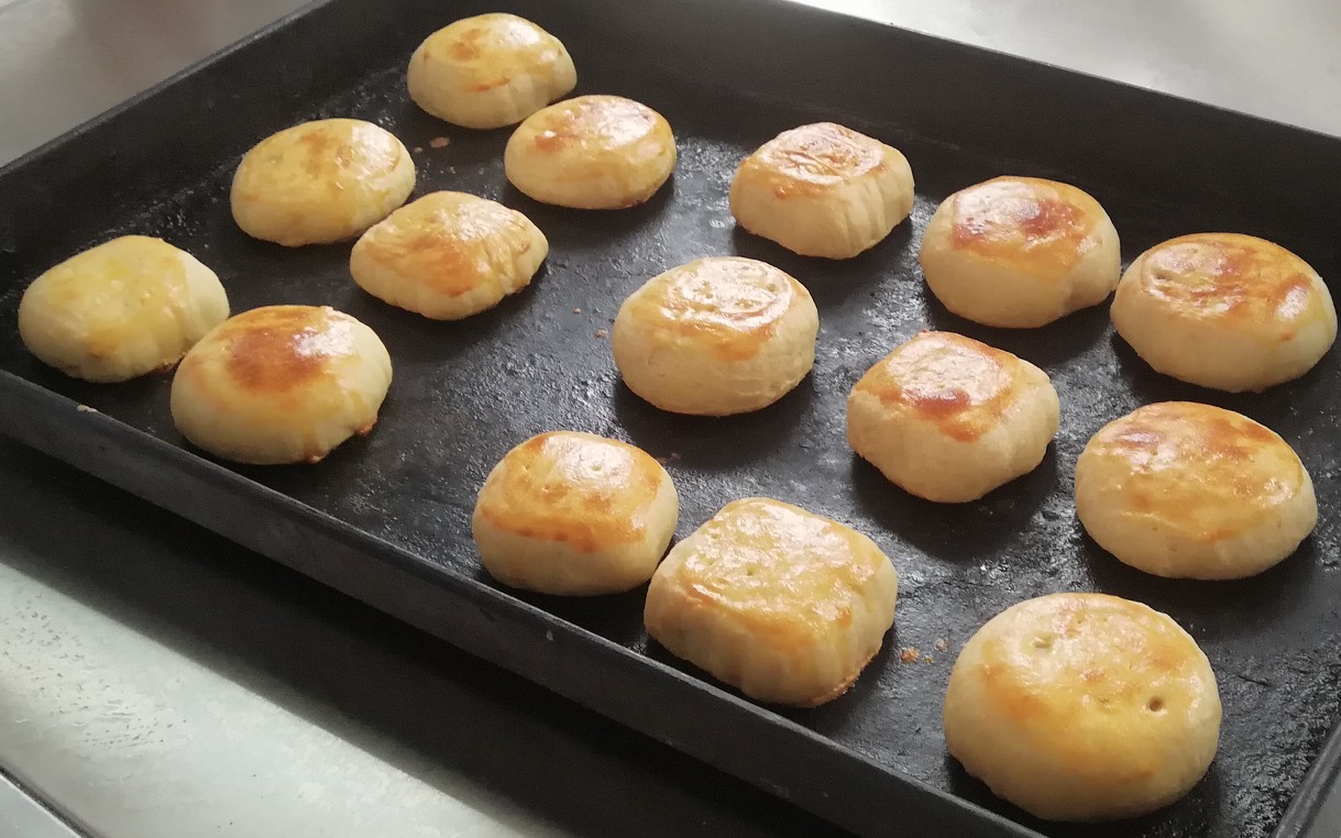 【晓晓】在实验室里做烘焙系列——硬皮月饼_哔哩哔哩_bilibili