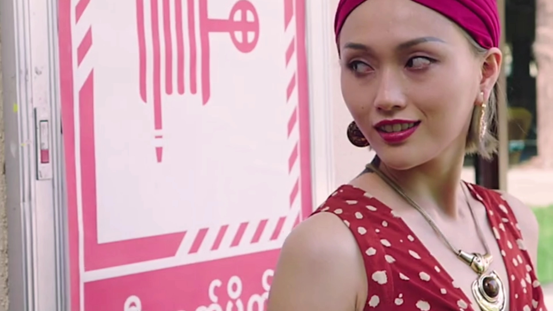 这么美得的反派美女你爱了没?