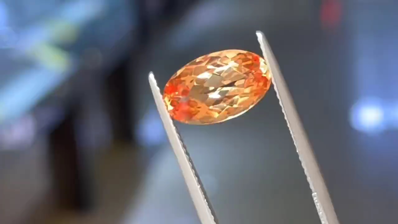 4克拉帝王托帕石 全净vvd 稀有