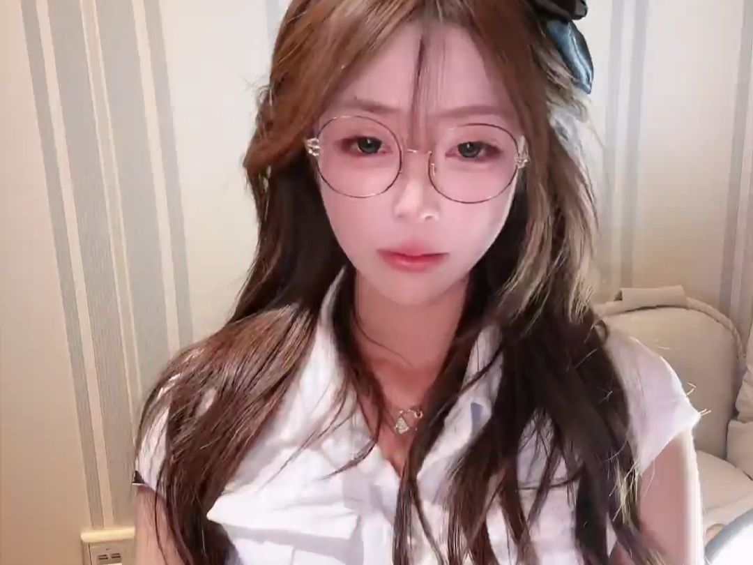 小宁睡着了-20240206