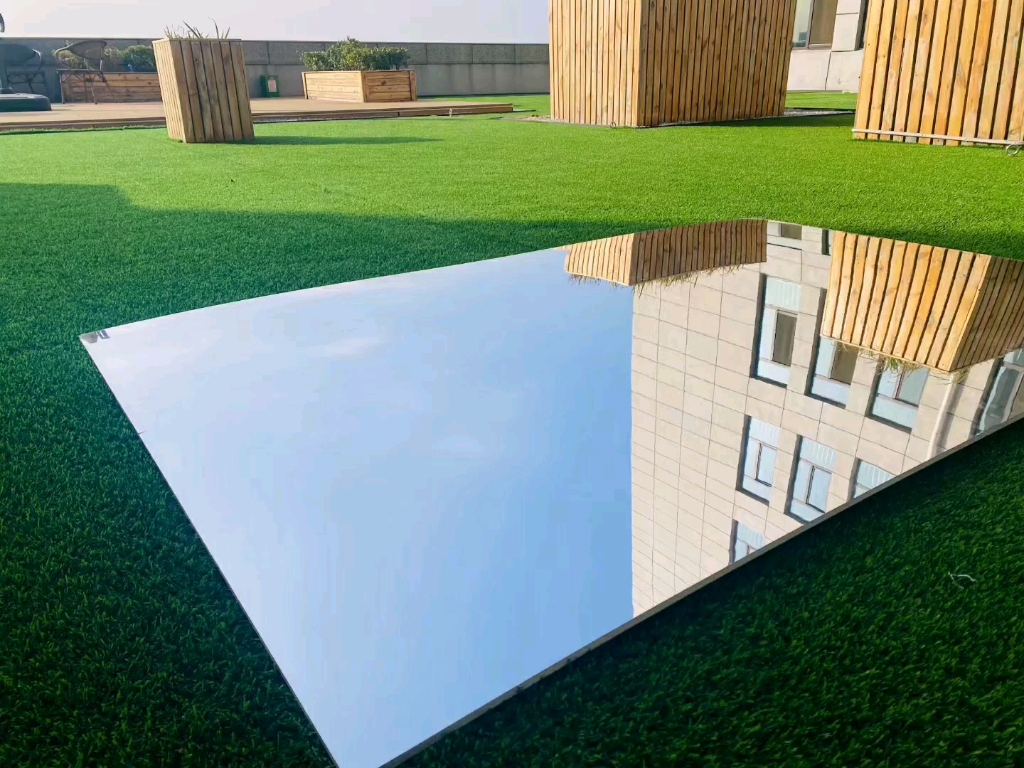 超清镜面墙板丨可寄样 /8mm厚度基材77亚克力镜面平整度高,胶粘上墙