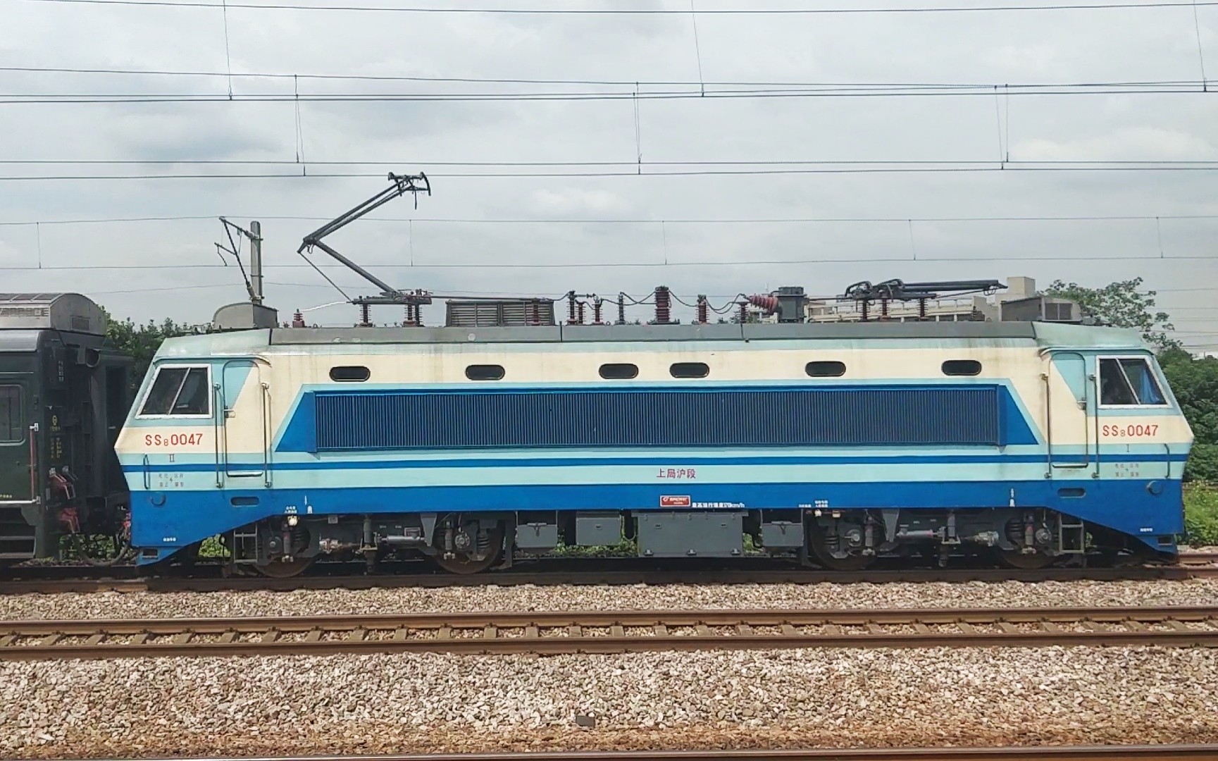 【铁路随拍】z281运转侧拍 海宁站拍摄k808(怀化~苏州)海宁站发车本务