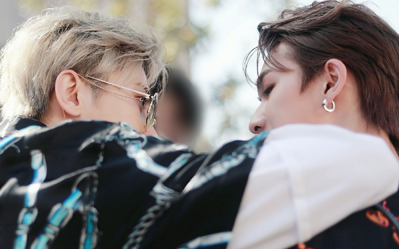 【乾坤正道丨坤廷】雪落下的声音(温情向 没有雪)_哔哩哔哩 (゜-゜)つ