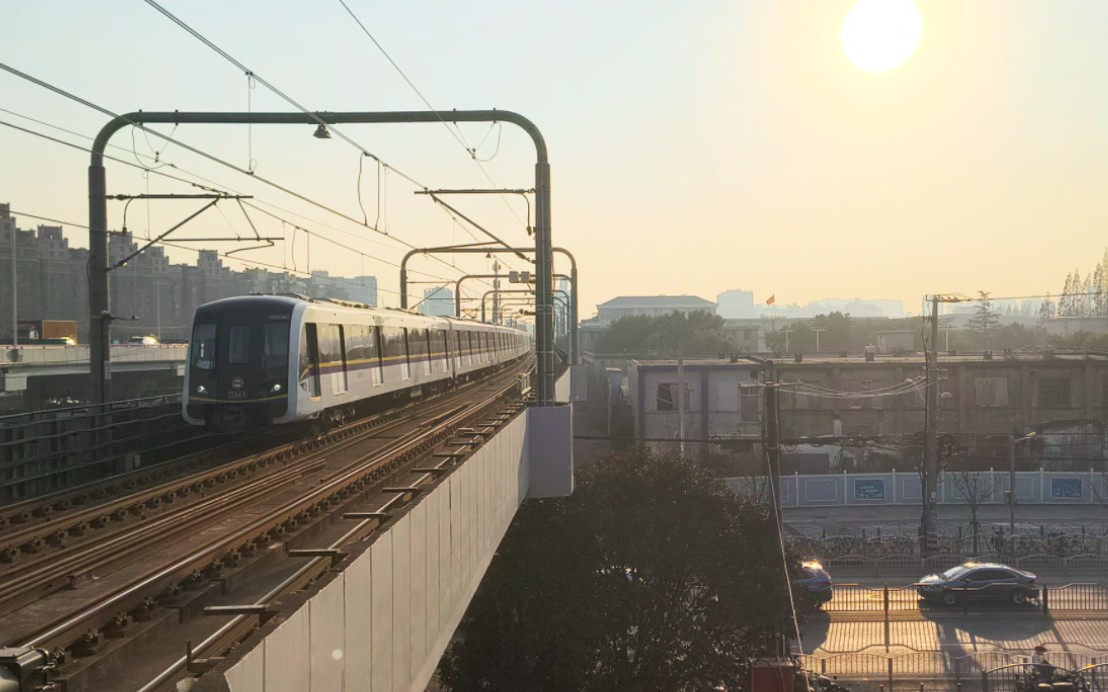 上海地铁三号线列车进站(黑包公)(0344)(长江南路站)(往江杨北路方向)