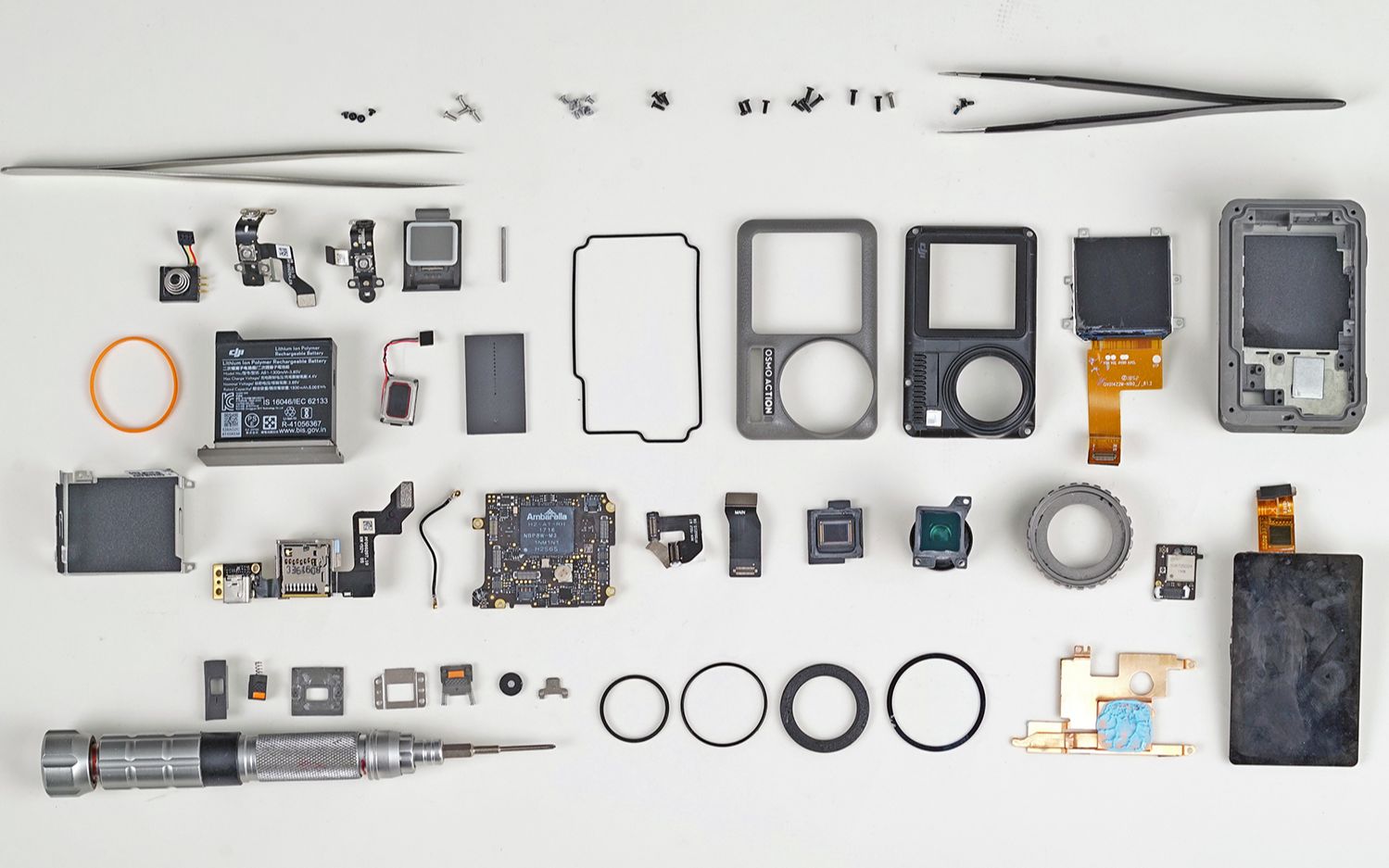 大疆 Osmo Action 运动相机发布不到一天，我就把它拆了_哔哩哔哩_bilibili