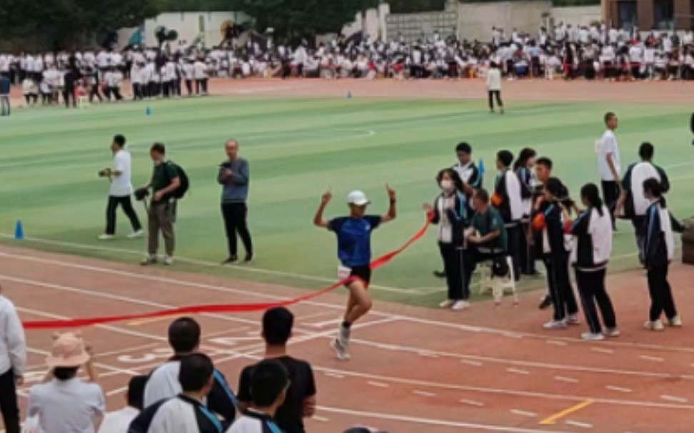 2022西安市第三中学第十届运动会校运会高三男子400m第一组哔哩哔哩bilibili