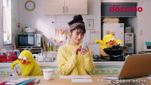 浜辺美波‖ dカード「在宅ポインコ」篇_哔哩哔哩_bilibili