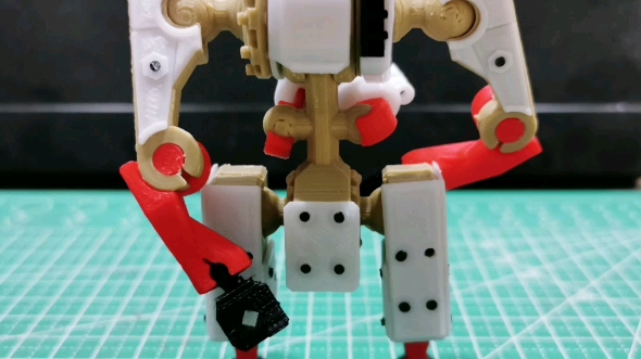 3d打印幸运13可动机器人