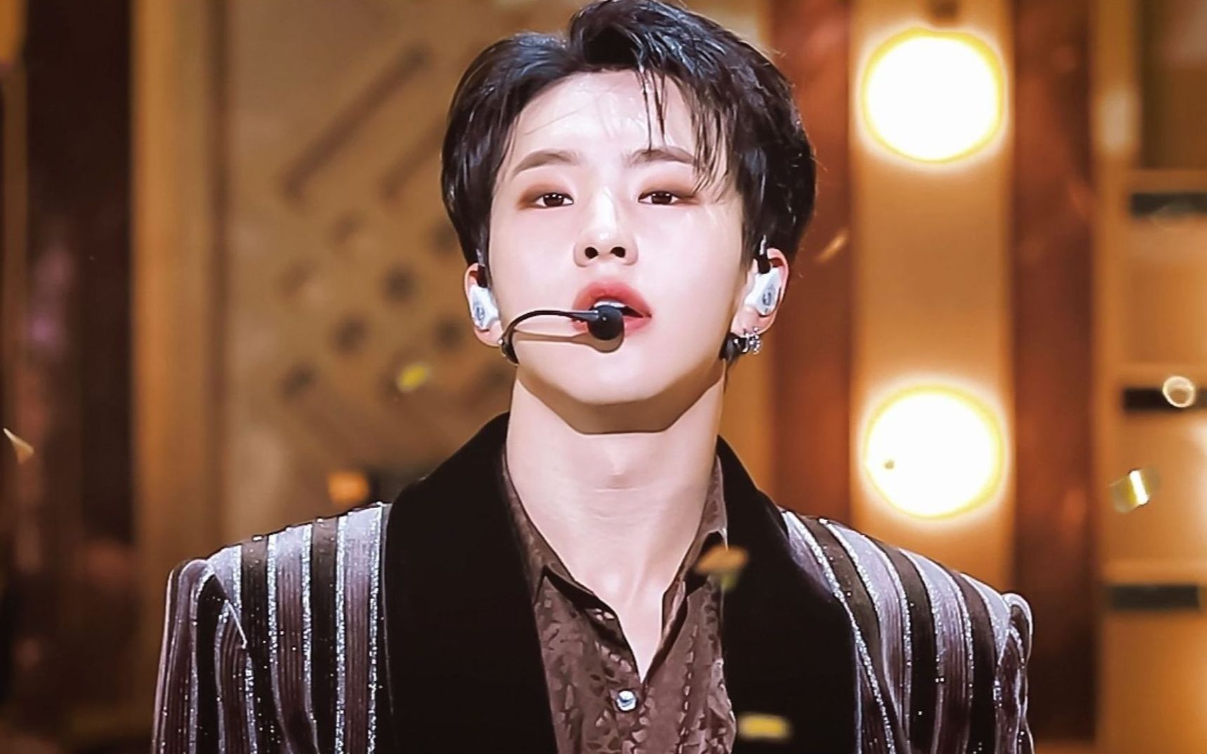 seventeen权顺荣hoshihot卡点变装