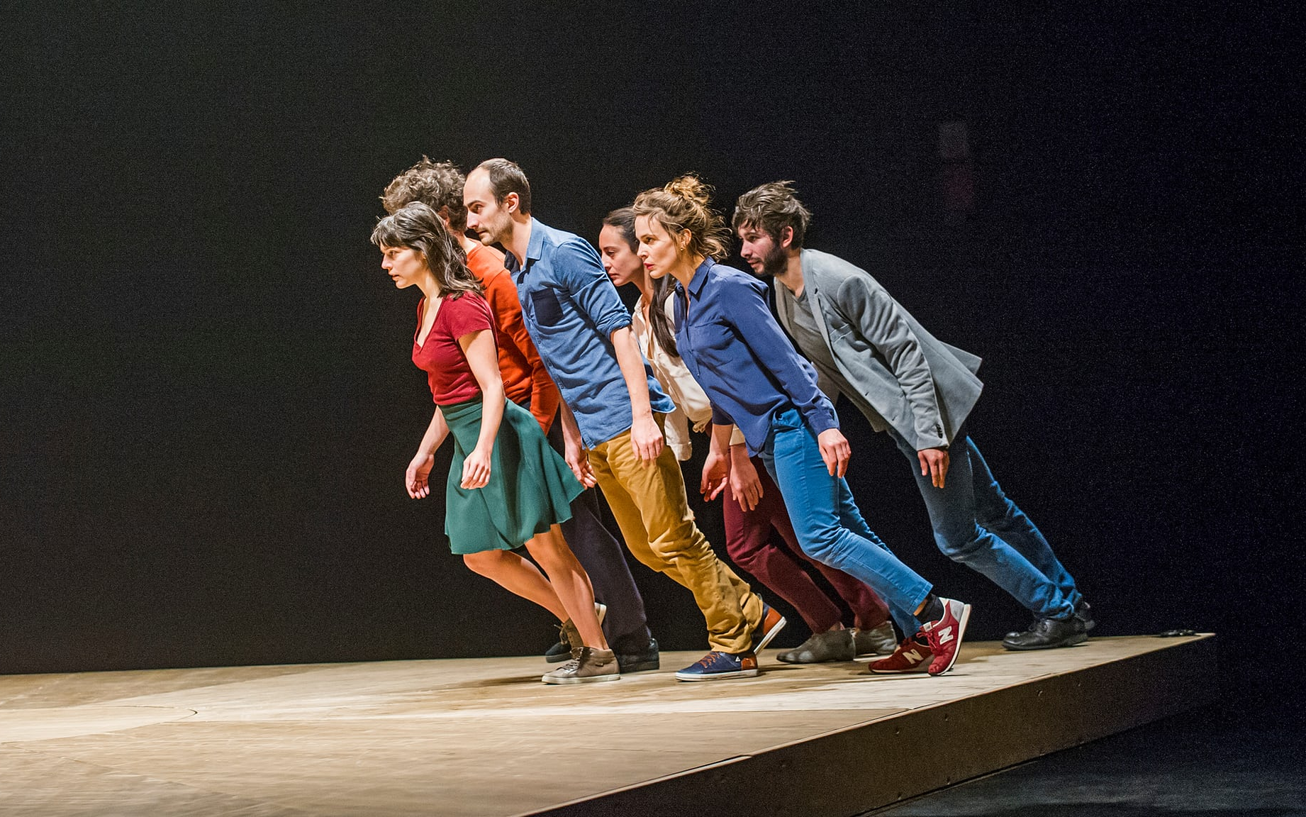 法国艺术家创意舞蹈《摔倒的人》