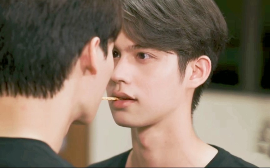 68『bright』假偶天成々sarawat不经意的眼神撩爆了 超心动!