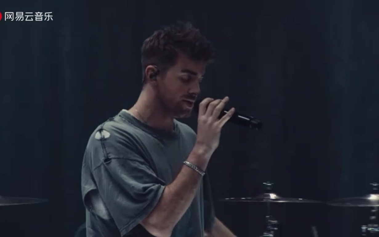 [图]The chainsmokers烟鬼《Kill you slowly》官方现场live