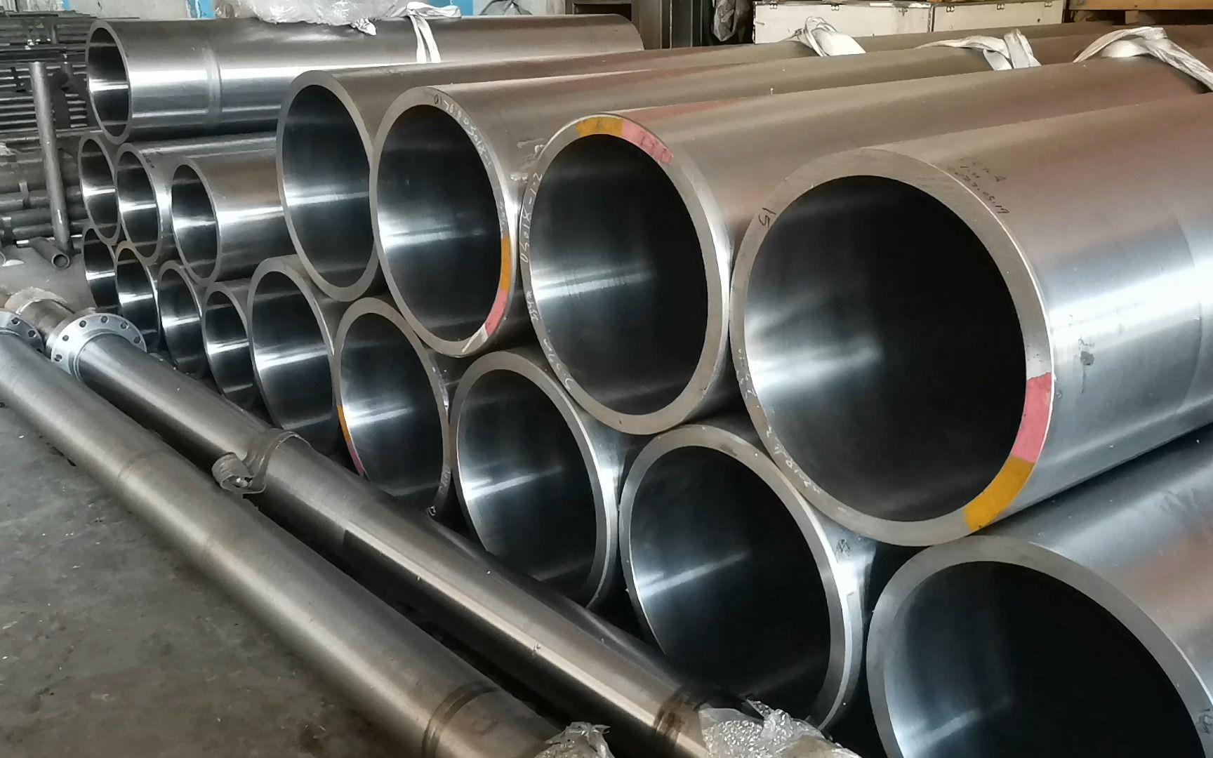 20#钢油缸管 45#钢珩磨管 滚压管材质 液压缸体 珩磨缸筒加工 深孔镗