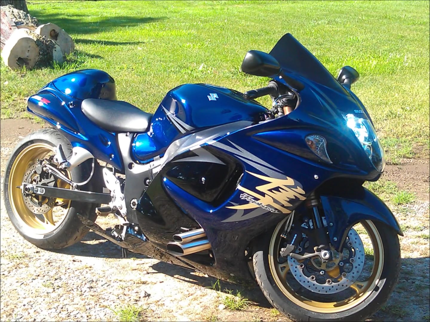 0300km十秒爆表来见识一下270匹的铃木隼鸟号涡轮增压摩托车加速力道