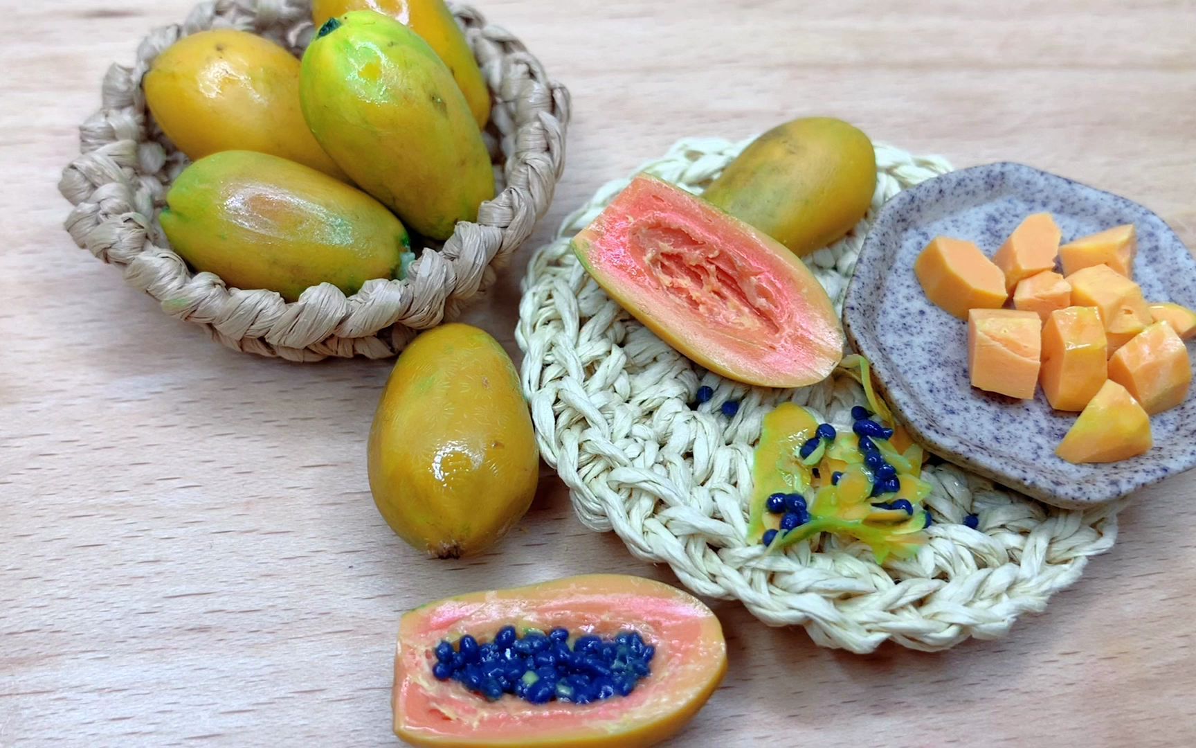 指尖上的艺术 手工制作微缩模型 - 木瓜