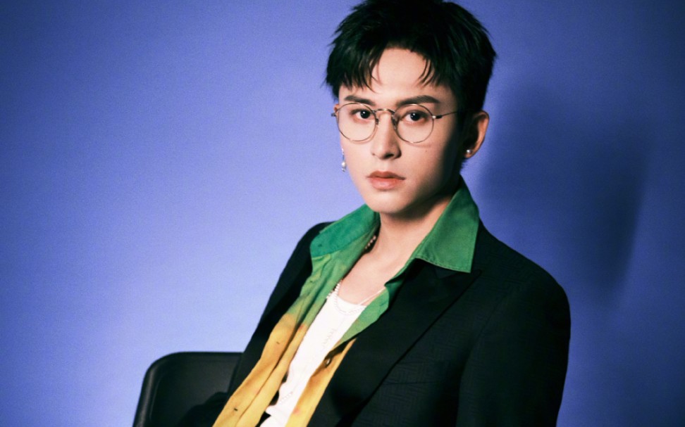 【张哲瀚 | 上海的雨】张哲瀚生日会上海的雨现场_哔哩哔哩 (゜-゜)つ