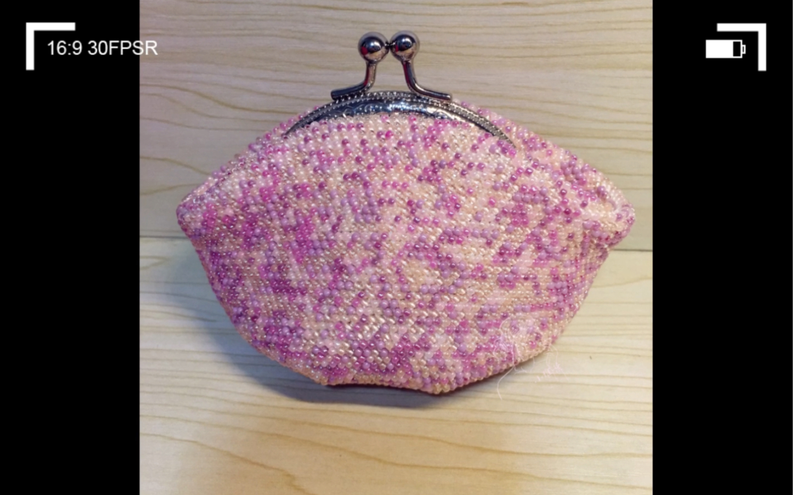 手工钩织米珠口金包