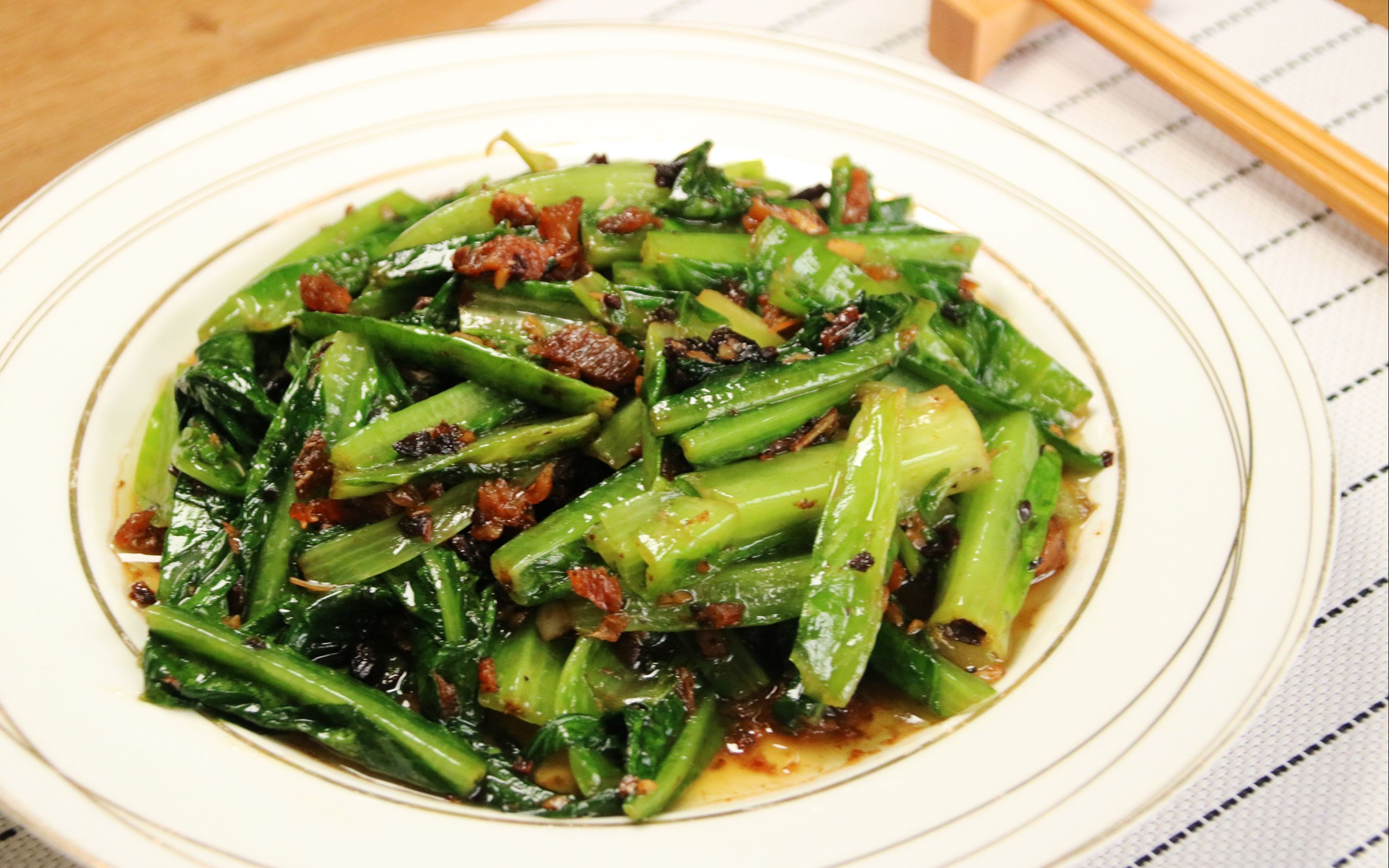 【豆鼓鲮鱼炒油麦菜】经典粤菜,咸香下饭,简单易做