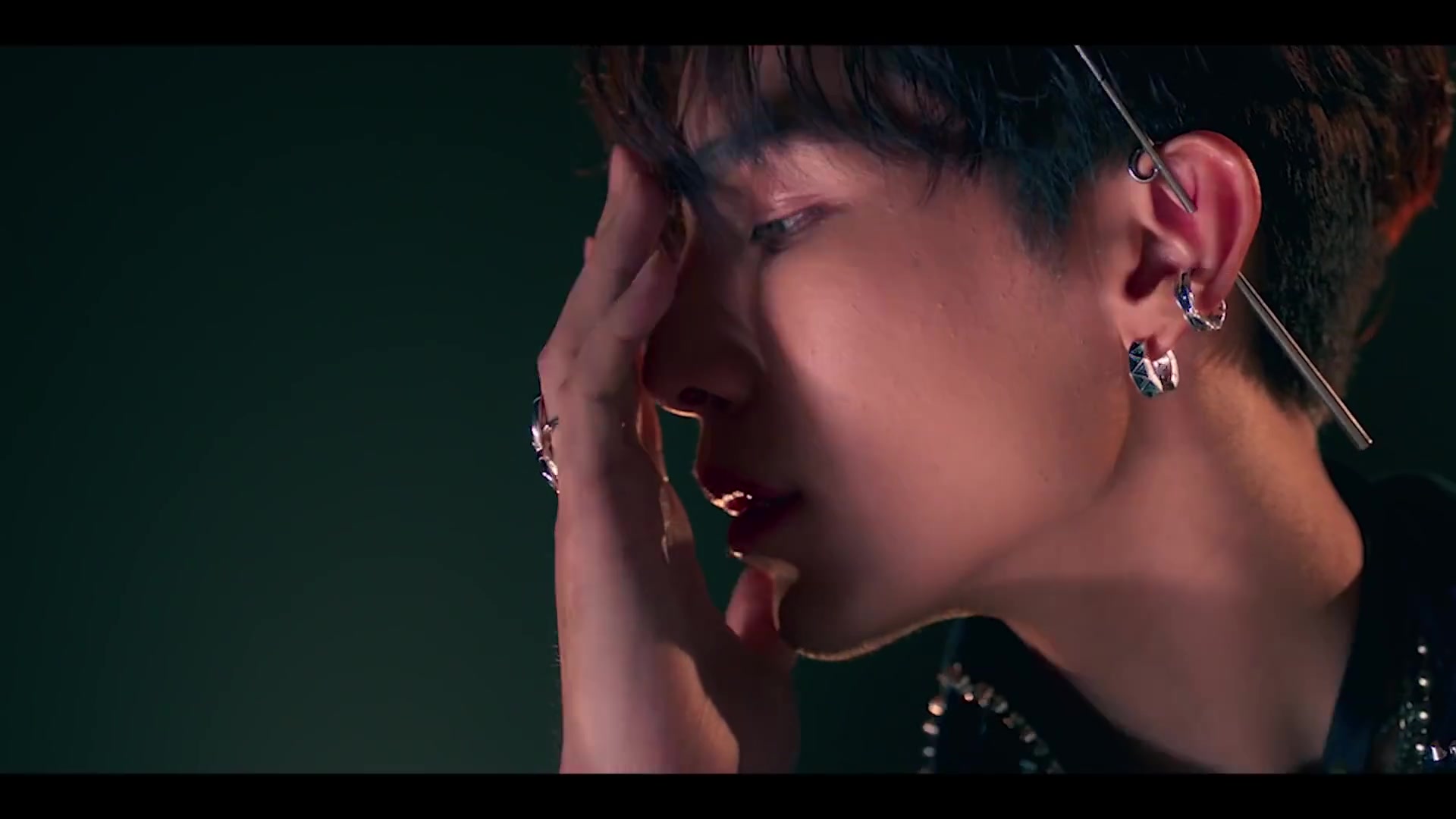 【空耳版】mew suppasit新单曲《你的季节》_哔哩哔哩_bilibili