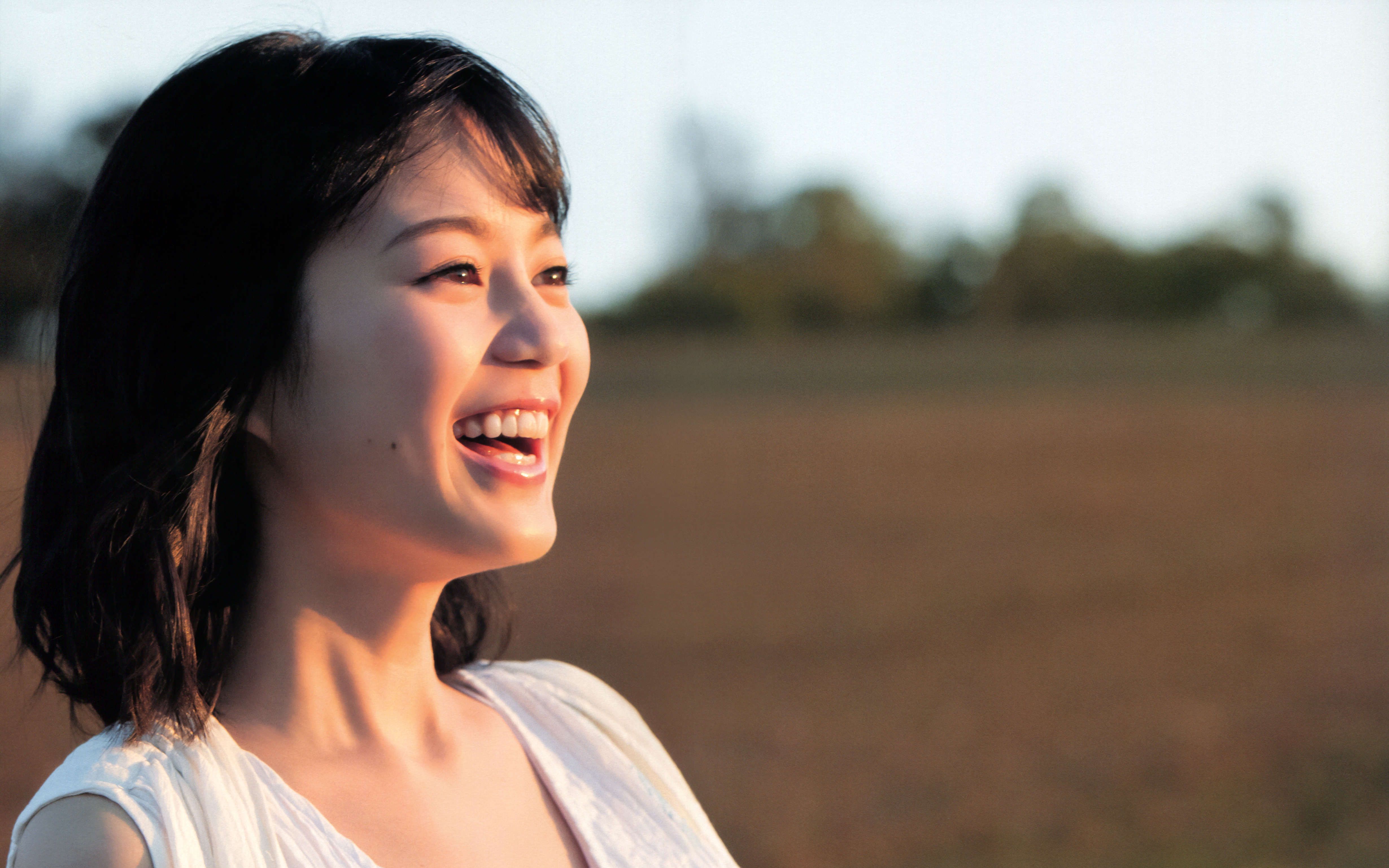 【生田绘梨花】1st写真集『転调』超清扫图【乃木坂46】_哔哩哔哩