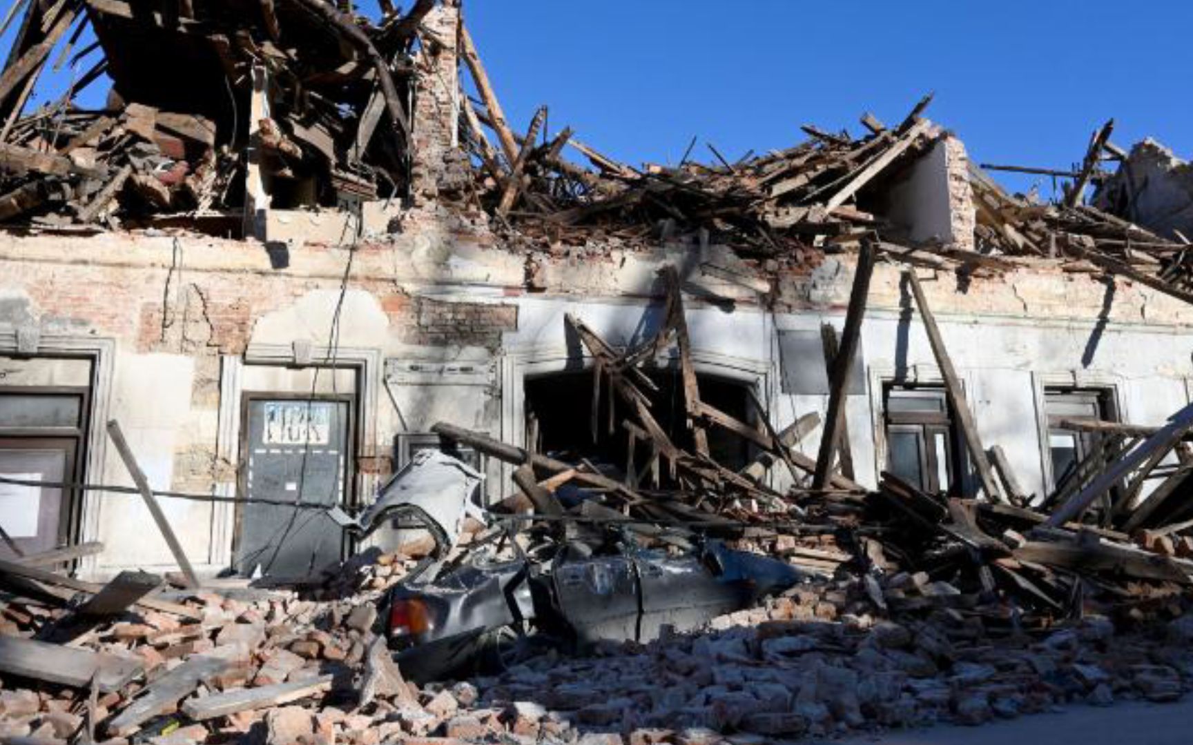 克罗地亚发生6.4级地震,已致7死,震源深度达10千米