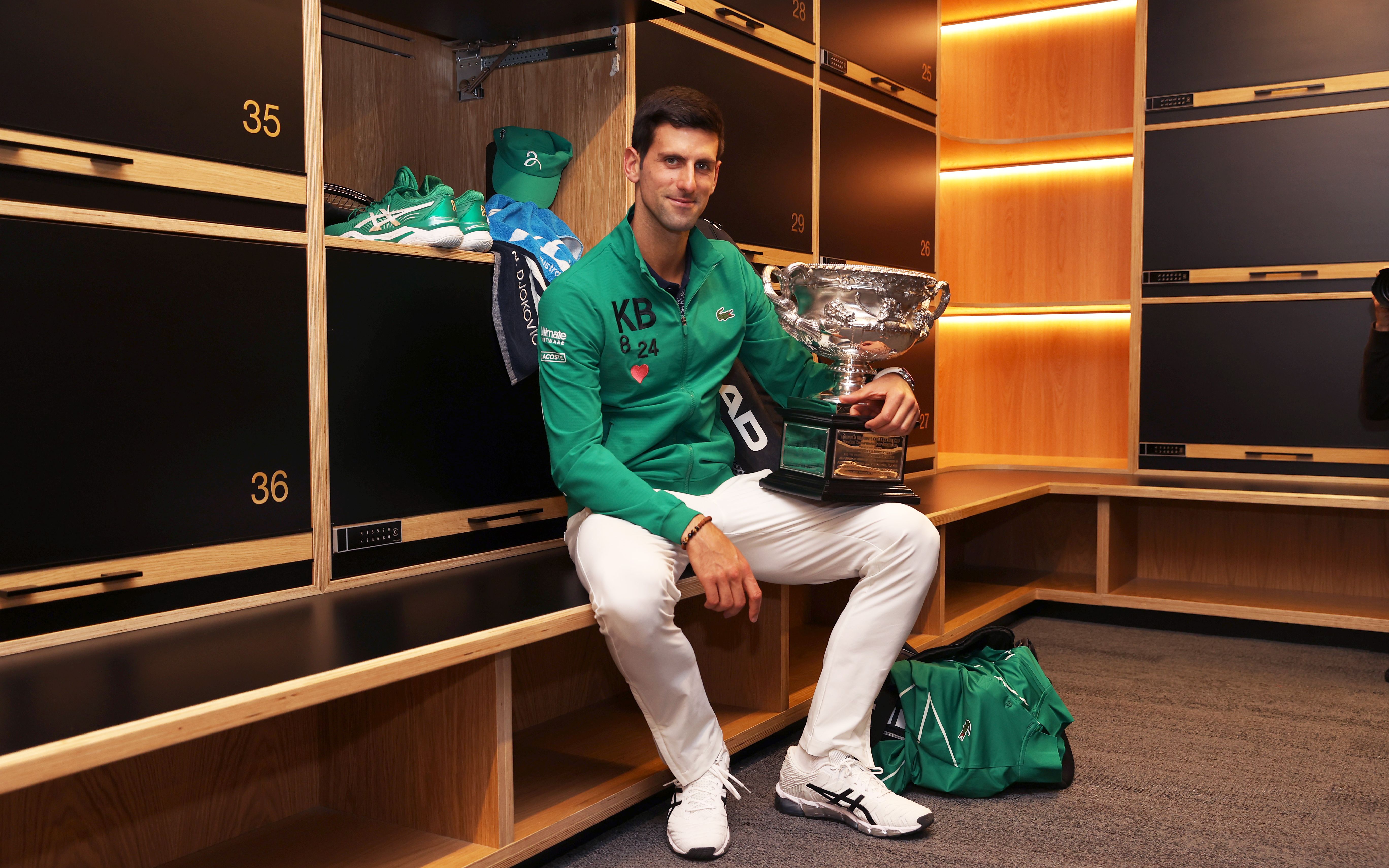 【德约科维奇】2020ao更衣室写真花絮