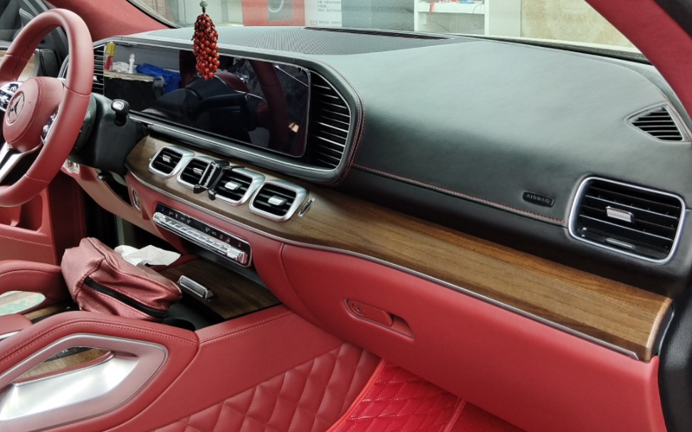 奔驰gle350e全车内饰翻新改装升级真皮座椅门板顶棚方向盘仪表台包覆