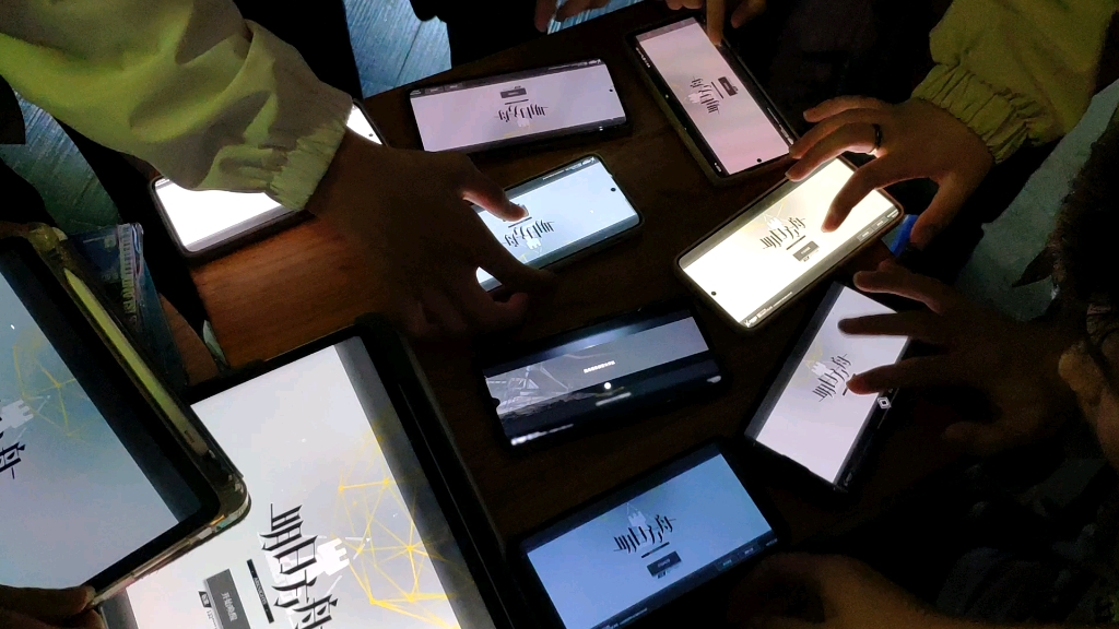 美罗城11月1日抽卡视频流出