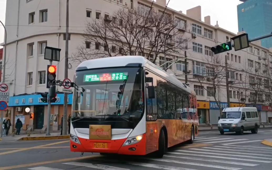 青岛公交2路电车图片