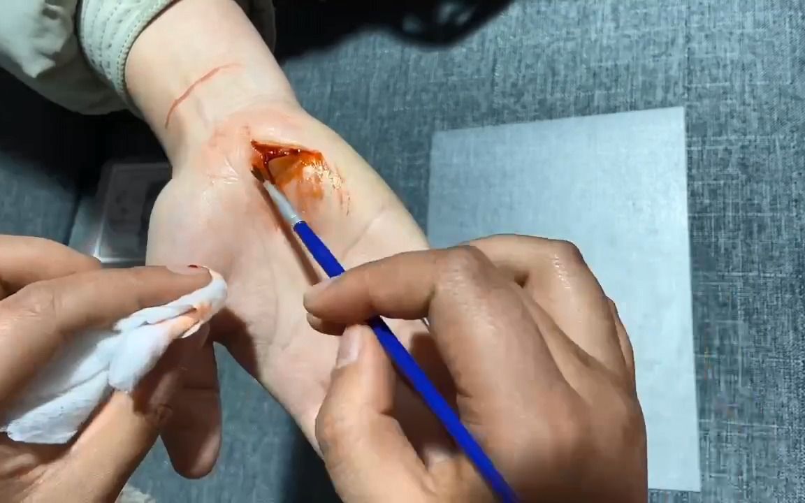 【特效化妆】手受伤了