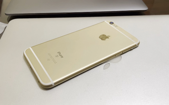 iPhone 6s Plus和它极为先进的耳机孔