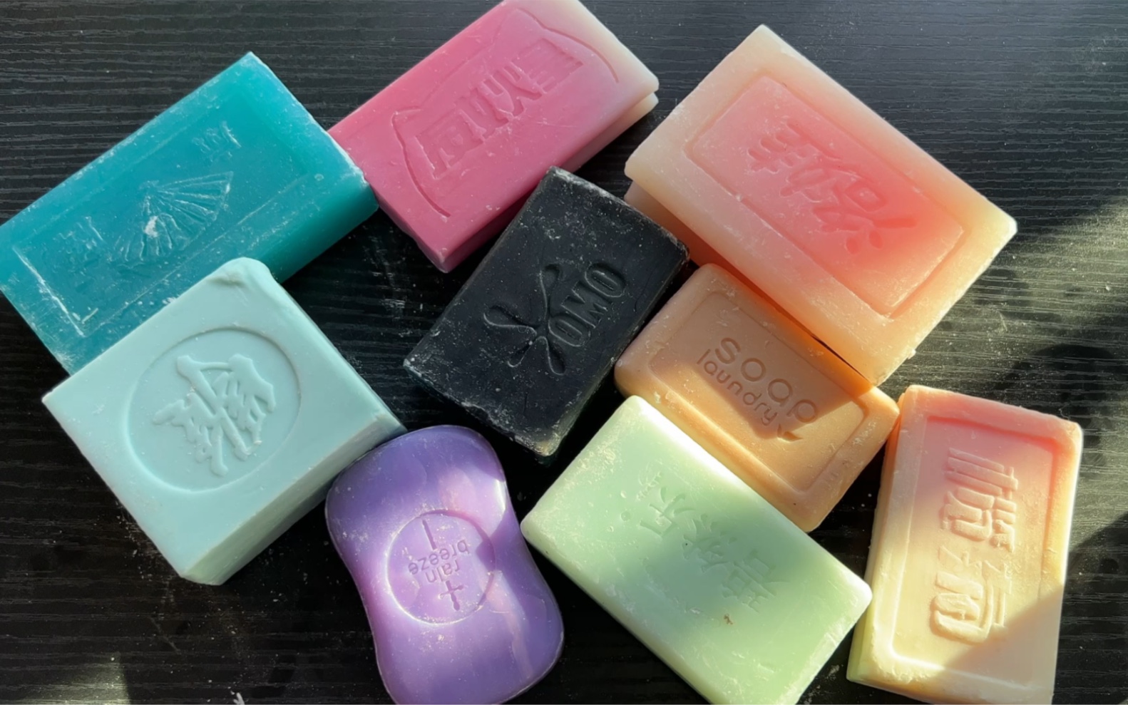 蒜刮肥皂-彩色硬质洗衣皂 祝有彩色好心情