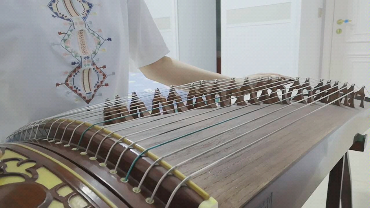 古筝独奏 汨罗江上