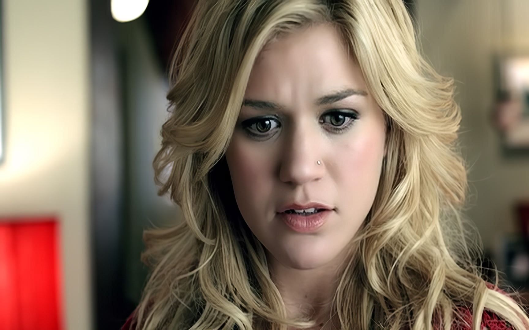 [图]Kelly Clarkson - Because Of You (Upscale)(HD)1080p