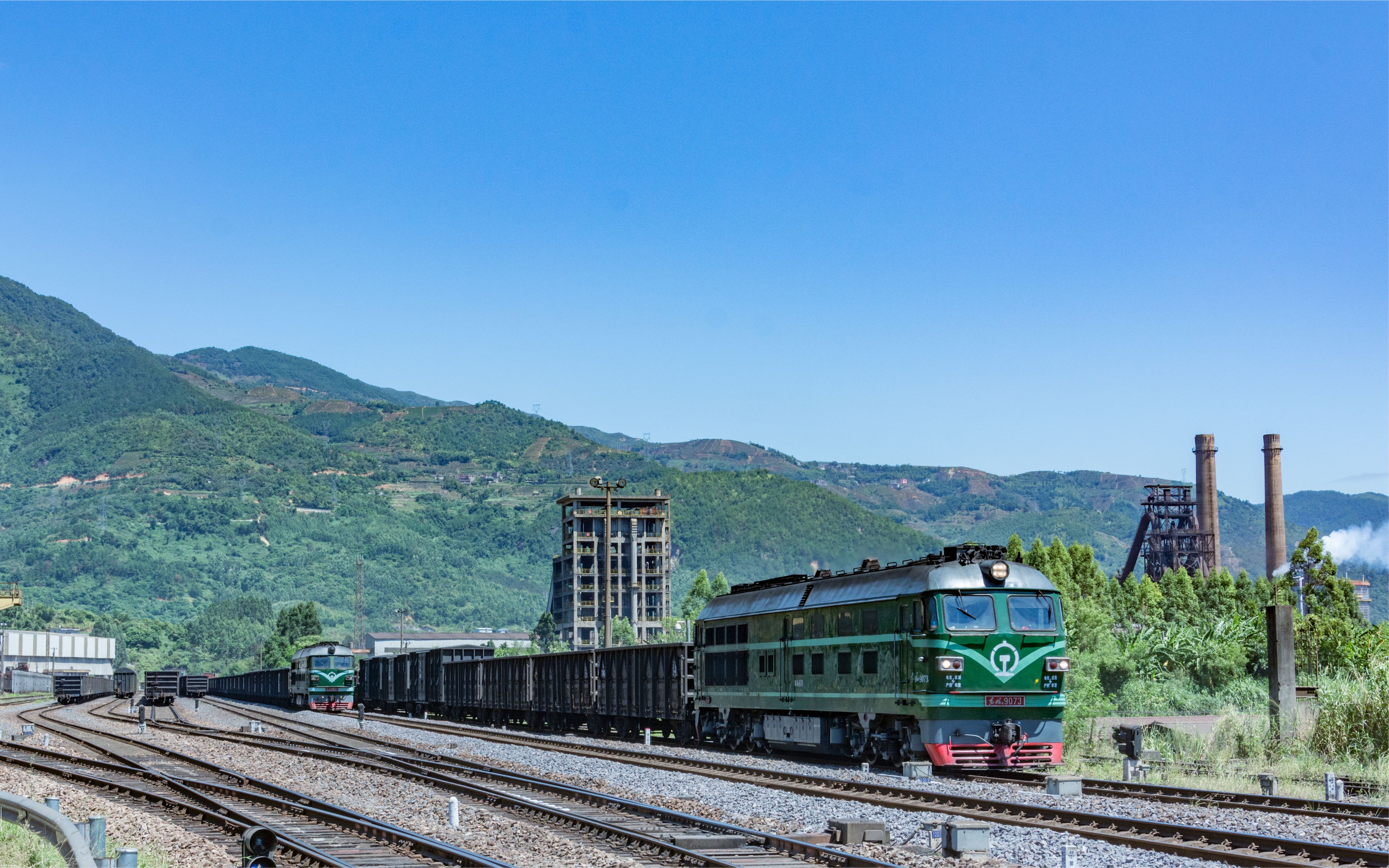 金溫鐵路,溫州機務段特色火車頭牽引列車通過_嗶哩嗶哩_bilibili