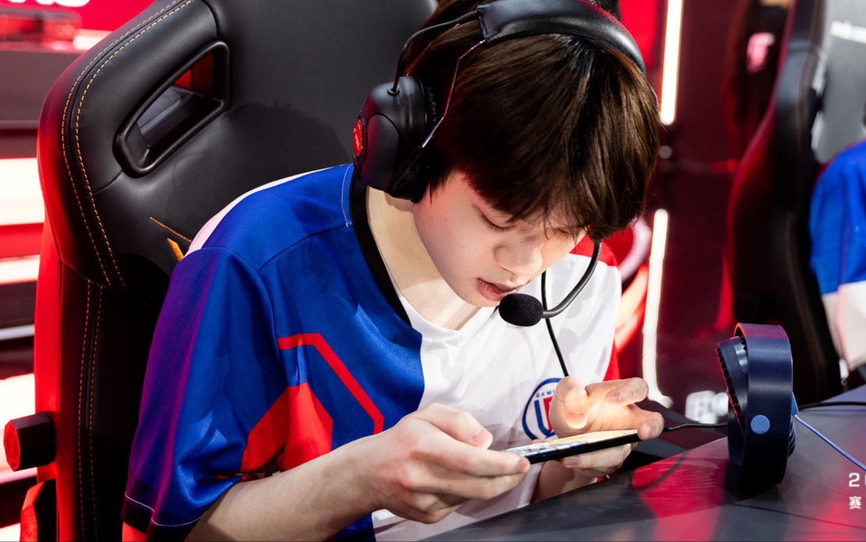 【lgd诚c】诚宝六连枪神真的太帅啦!