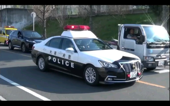 日本大阪警察出警-[视频类型] 日常#警察,大阪,警车#[视频时长] 25:6