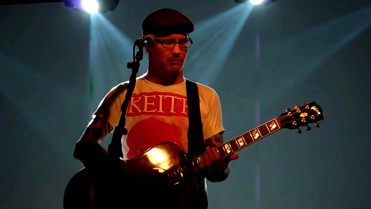 翻唱活结主唱coreyeverlong