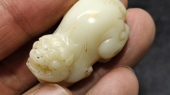 辽代和田玉白玉貔貅