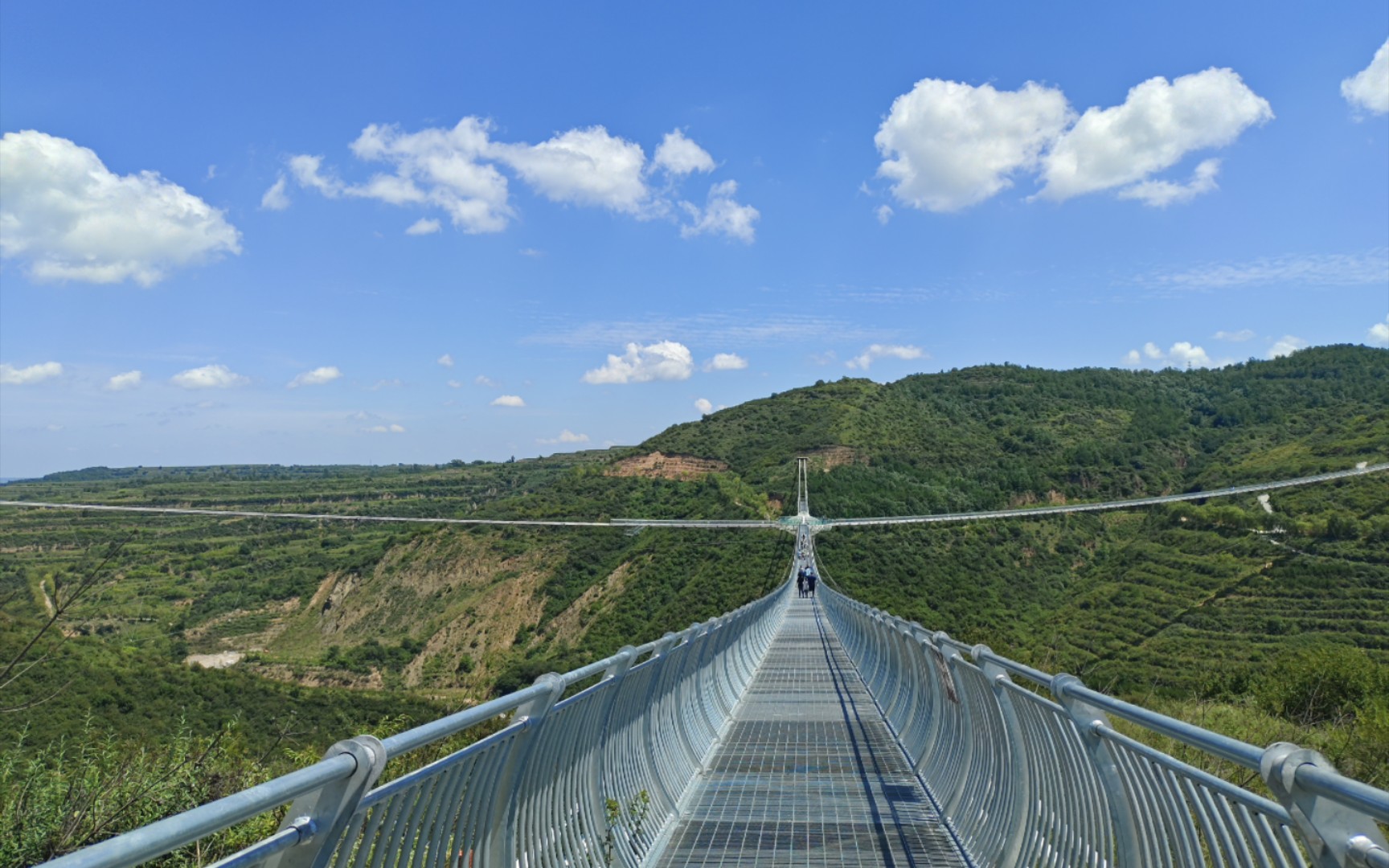 平凉海寨沟——飞碟栈道!