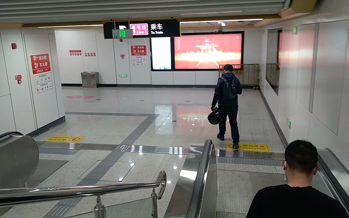 活动作品洛阳地铁丽景门站d口进站电梯