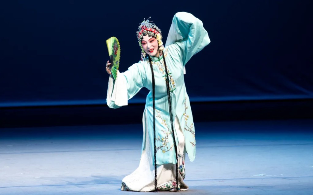 【昆曲】牡丹亭·寻梦〔江儿水〕 孔爱萍_哔哩哔哩 (゜-゜)つロ 干杯