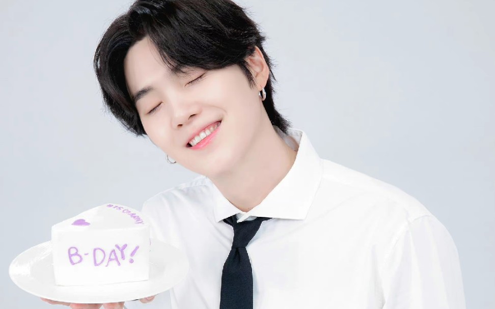 【闵玧其】祝闵玧其先生生日快乐,要一直幸福快乐哦