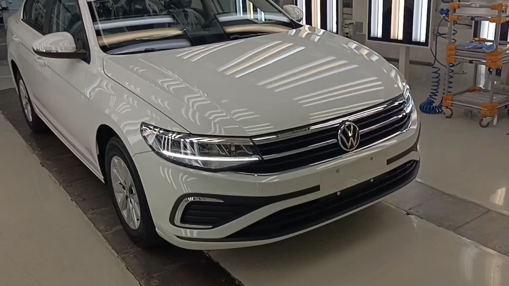 22款宝来丐中丐1.2t手动畅行版,动力提升,配置增加,价格更香!