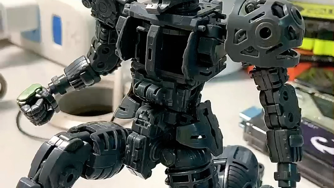 活动  不得不说2.0的mg扎古的骨架是真的好看,我都不想把外甲装上去了