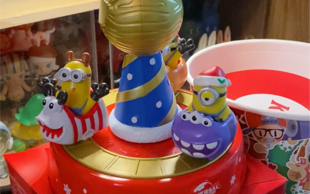 肯德基圣诞玩具小黄人八音盒环球影城联名